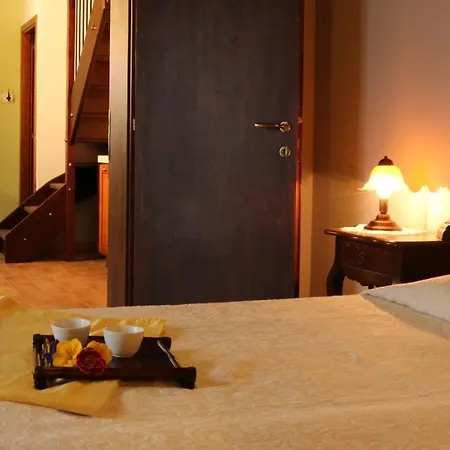 Sleeps 2 Pool Wifi Casa Vici